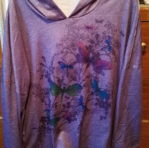 Hummingbird pullover v neck top